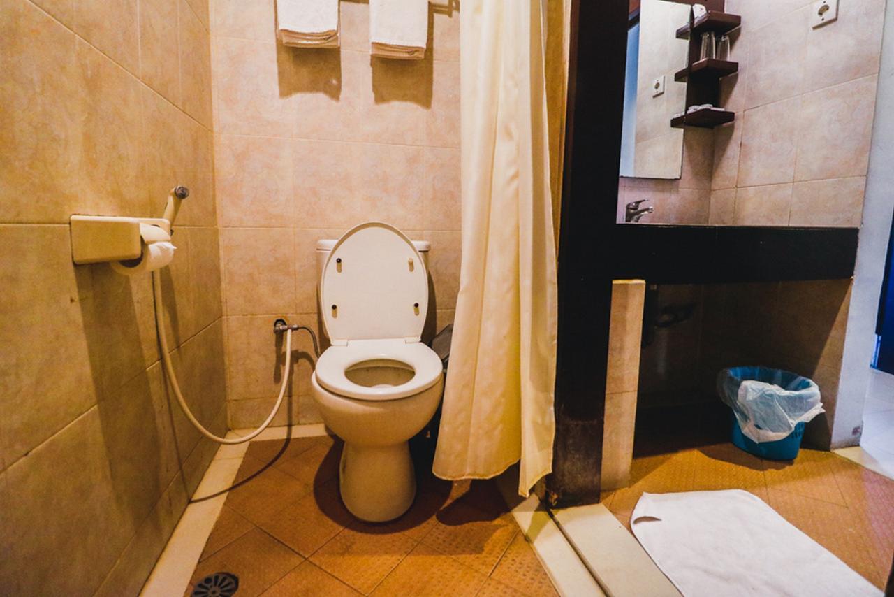Reddoorz Plus Near Mall Ratu Indah 2 ماكاسار المظهر الخارجي الصورة