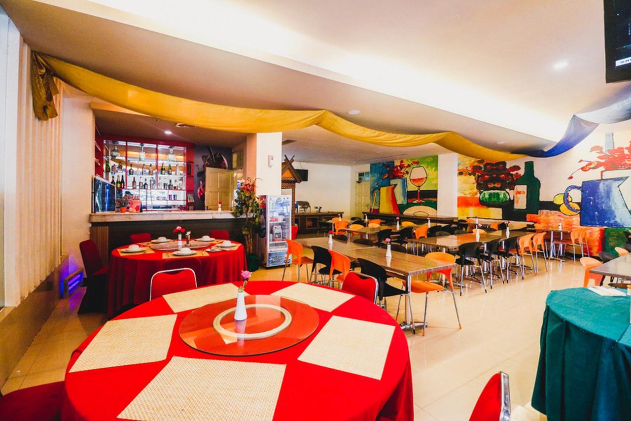 Reddoorz Plus Near Mall Ratu Indah 2 ماكاسار المظهر الخارجي الصورة